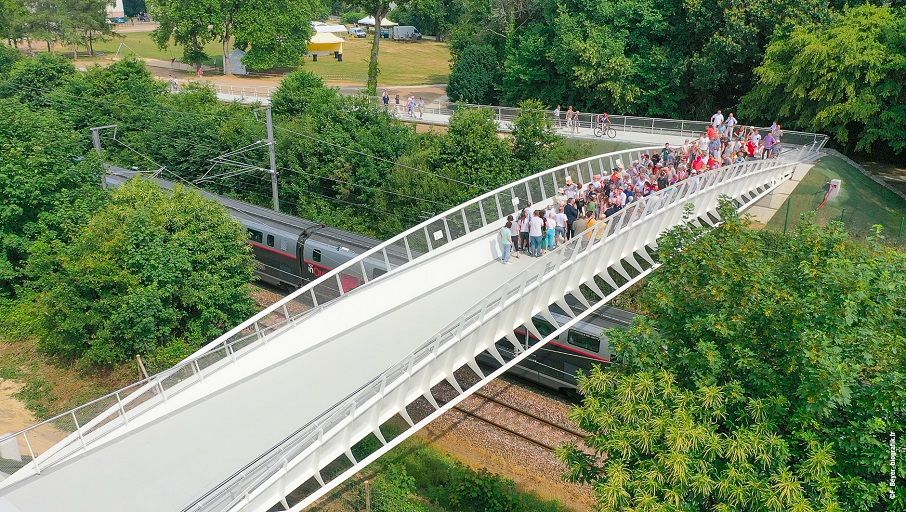 Inauguration passerelle Béatrice Planchais | Biografik