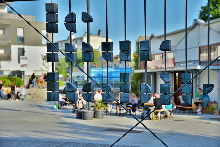 enseigne le mur habité rennes